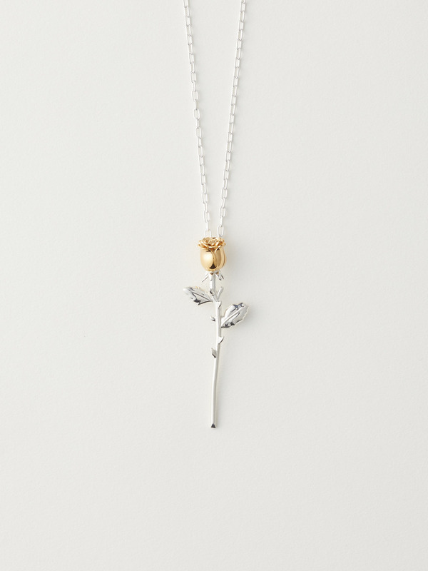 ROSE CHARM NECKLACE